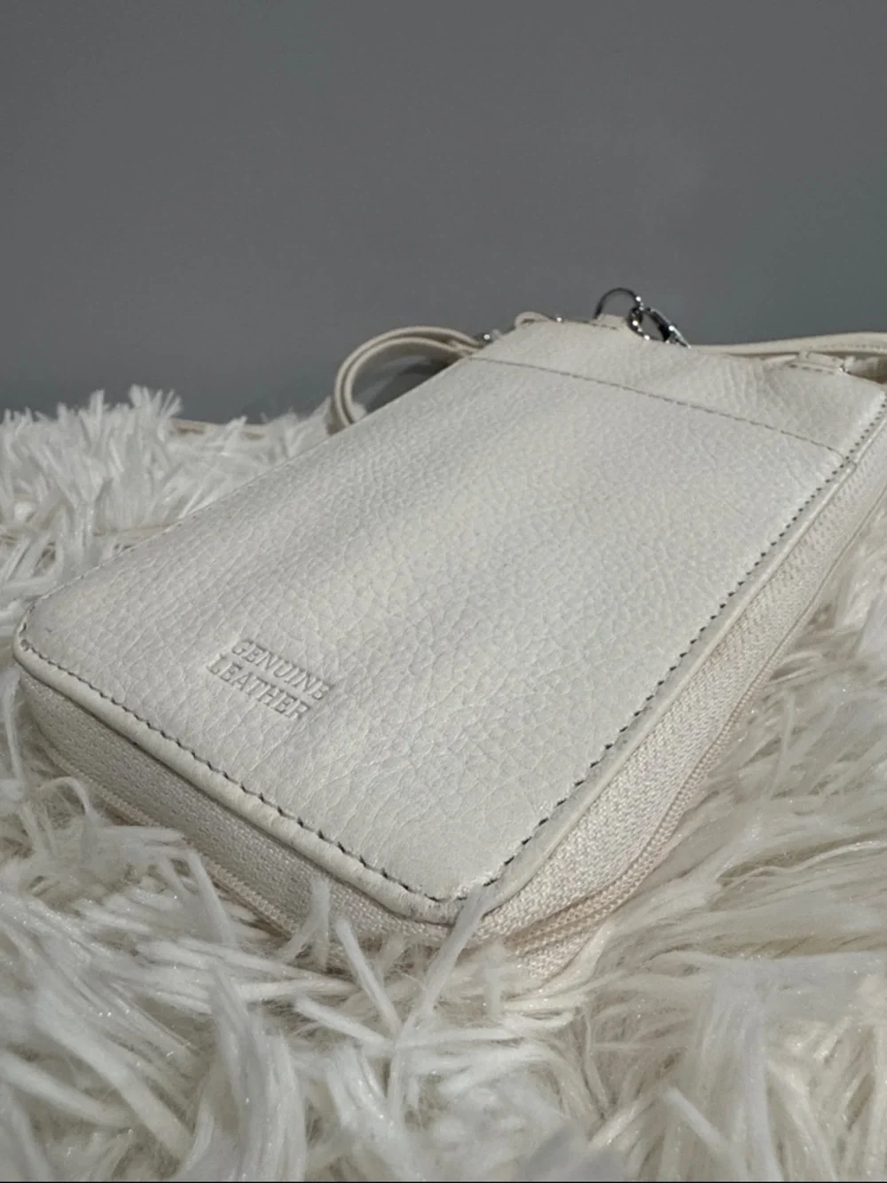 Giani Bernini White Wristlet Phone Crossbody
